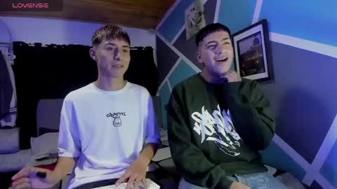 Snapshot of stivenred chatting on 02/20/26, 03:47 Stiven online show from 02/20/26, 03:47