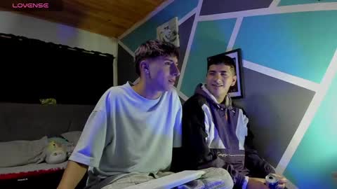 Snapshot of stivenred chatting on 03/20/26, 04:50 Stiven online show from 03/20/26, 04:50