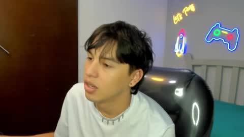 Stiwen online show from 11/04/25, 12:37