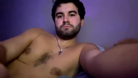 Snapshot of stoking111 chatting on 11/07/25, 01:22 Alend online show from 11/07/25, 01:22