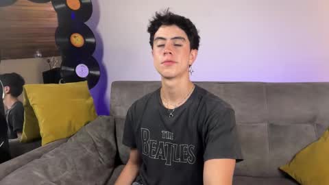 Snapshot of stolas_ying chatting on 02/22/26, 11:14 Stolas online show from 02/22/26, 11:14