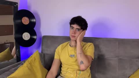 Snapshot of stolas_ying chatting on 02/27/26, 12:32 Stolas online show from 02/27/26, 12:32