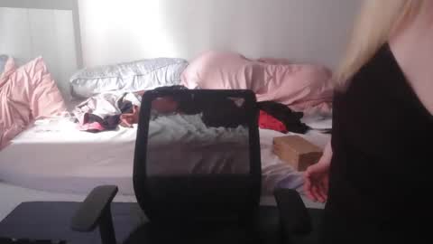 Haily online show from 06/03/26, 03:28