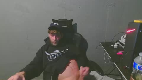 Snapshot of stonedpanda77 chatting on 01/16/25, 04:17 stonedpanda77 online show from 01/16/25, 04:17