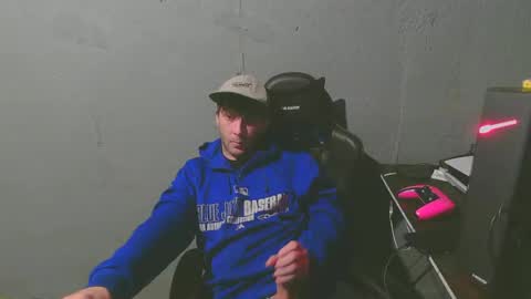 Snapshot of stonedpanda77 chatting on 01/28/25, 05:00 stonedpanda77 online show from 01/28/25, 05:00