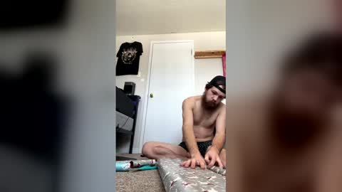 stoner228087 online show from 12/14/25, 04:01