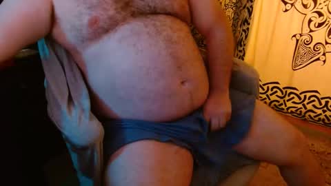 Stonerbear42 online show from 10/13/25, 09:20