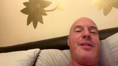 Snapshot of stoodley22 chatting on 02/18/26, 04:03 Stoodley22 online show from 02/18/26, 04:03