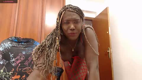 taira altair maturana online show from 10/17/25, 10:23