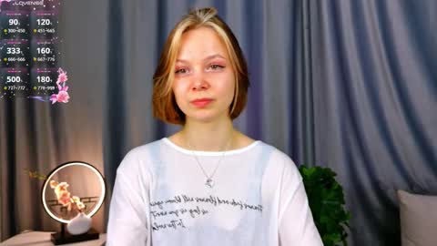 Luna online show from 02/12/26, 01:06