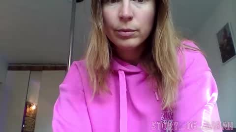 Snapshot of story_of_sarah chatting on 01/13/26, 01:05 Sarah online show from 01/13/26, 01:05