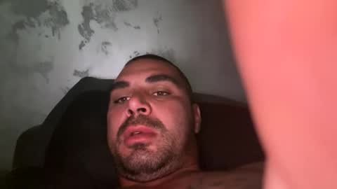 Snapshot of stoyan985 chatting on 06/03/26, 04:26 Sex boy online show from 06/03/26, 04:26