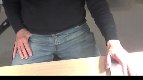 Dave online show from 11/16/25, 05:51