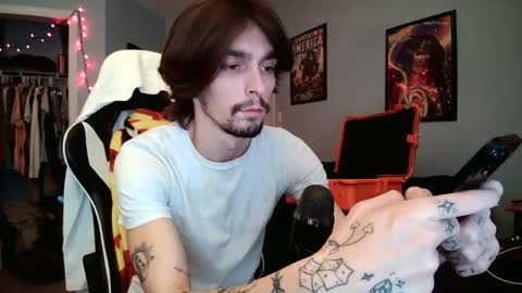 str8whiteboy21 online show from 12/17/24, 05:18