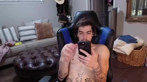 str8whiteboy21 online show from 09/19/25, 01:34