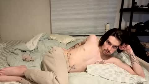 str8whiteboy21 online show from 04/09/26, 05:18