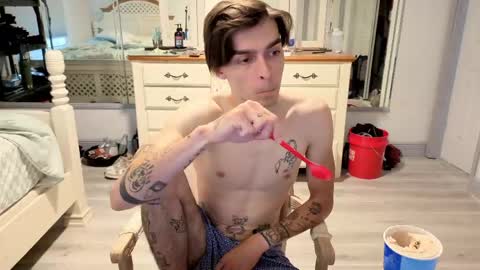 str8whiteboy21 online show from 05/16/26, 03:44