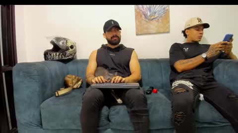 Snapshot of straight__friends chatting on 09/18/25, 02:08 straight__friends online show from 09/18/25, 02:08