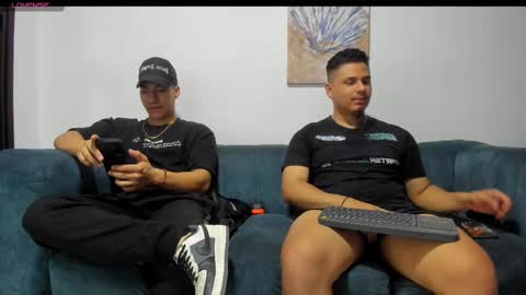 Snapshot of straight__friends chatting on 11/10/25, 02:16 straight__friends online show from 11/10/25, 02:16