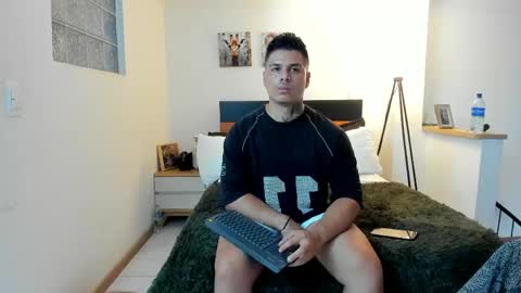 straight__friends online show from 04/17/26, 01:47