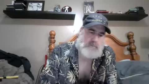 Straightbear4you online show from 09/13/25, 10:09