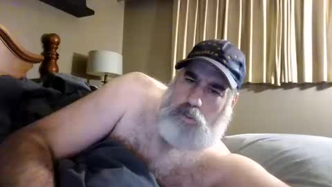 Straightbear4you online show from 10/13/25, 10:48