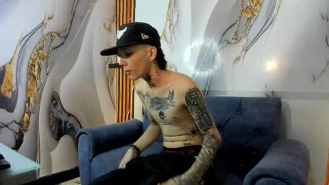 Snapshot of straightboy_nick chatting on 09/20/25, 06:03 NICK online show from 09/20/25, 06:03