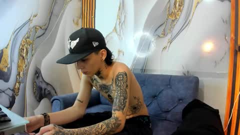 Snapshot of straightboy_nick chatting on 10/10/25, 05:06 NICK online show from 10/10/25, 05:06