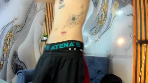 Snapshot of straightboy_nick chatting on 10/13/25, 06:02 NICK online show from 10/13/25, 06:02