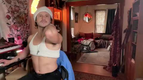 Snapshot of straightishd chatting on 02/02/26, 03:55 Cowboy Zuhly online show from 02/02/26, 03:55