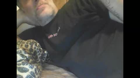 straightmaletouse online show from 04/10/26, 11:04