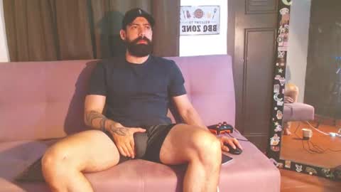 Snapshot of straightopenminds chatting on 11/19/25, 02:50 straightopenminds online show from 11/19/25, 02:50