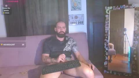 Snapshot of straightopenminds chatting on 12/04/25, 03:32 straightopenminds online show from 12/04/25, 03:32