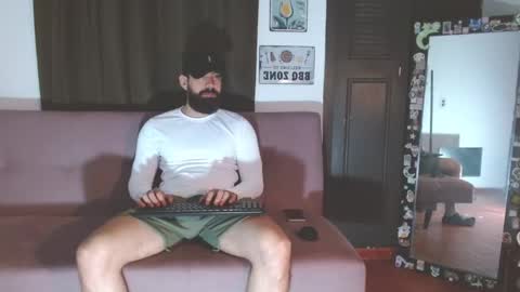 Snapshot of straightopenminds chatting on 01/07/26, 03:58 straightopenminds online show from 01/07/26, 03:58