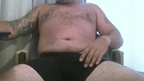 Snapshot of straightstroker81 chatting on 11/21/25, 08:40 straightstroker81 online show from 11/21/25, 08:40