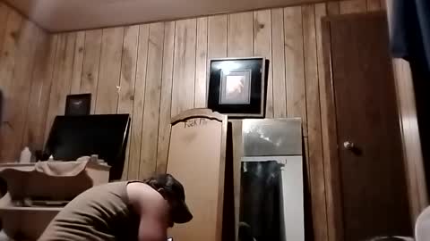 straighttoy online show from 02/22/25, 09:23