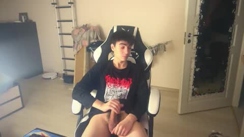 Ray online show from 12/02/25, 12:54