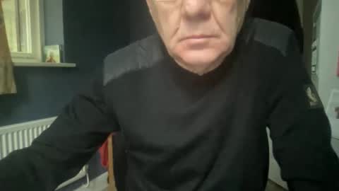 stranger66666 online show from 11/10/25, 11:09