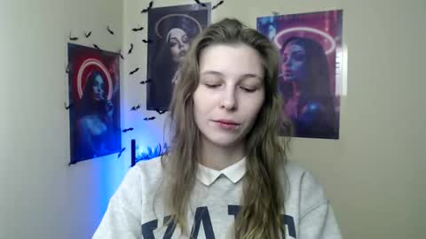 Amalia online show from 02/11/26, 01:05