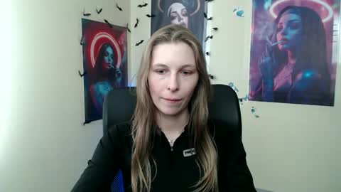 Snapshot of stranger_giirl chatting on 04/24/26, 11:56 Amalia online show from 04/24/26, 11:56