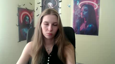 Snapshot of stranger_giirl chatting on 05/07/26, 06:08 Amalia online show from 05/07/26, 06:08