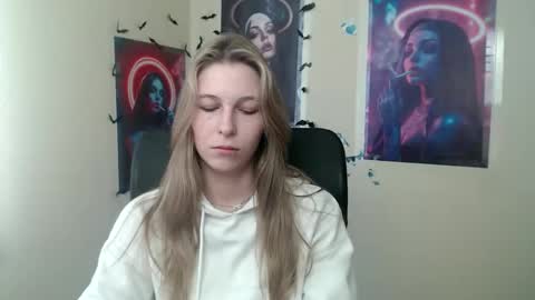 Snapshot of stranger_giirl chatting on 05/09/26, 06:07 Amalia online show from 05/09/26, 06:07