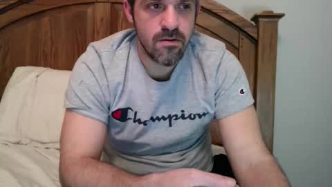 Snapshot of strangeratnight87 chatting on 02/03/26, 05:49 strangeratnight87 online show from 02/03/26, 05:49