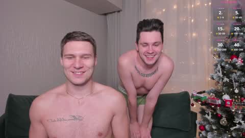 Snapshot of stranggee chatting on 12/09/24, 10:09 Artem online show from 12/09/24, 10:09