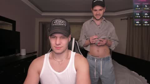 Snapshot of stranggee chatting on 12/23/24, 07:20 Artem online show from 12/23/24, 07:20