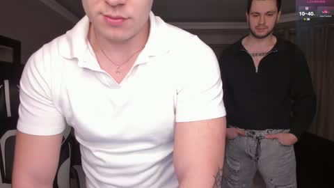 Snapshot of stranggee chatting on 01/09/25, 07:18 Artem online show from 01/09/25, 07:18