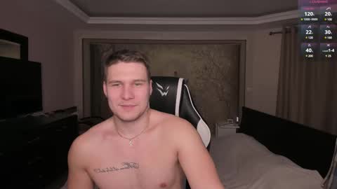 Snapshot of stranggee chatting on 03/07/25, 05:17 Artem online show from 03/07/25, 05:17