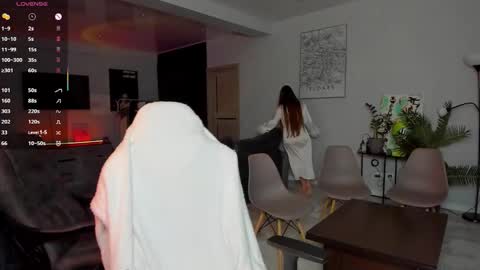 Laura online show from 11/14/25, 02:32