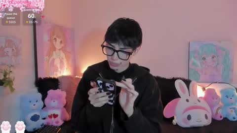 strawberry_kitty_ online show from 02/06/26, 03:55