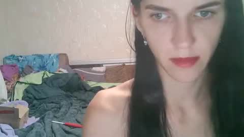 Strawberry Storm online show from 10/07/25, 07:44